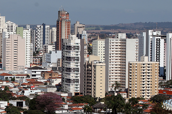 Mercado imobiliário reage