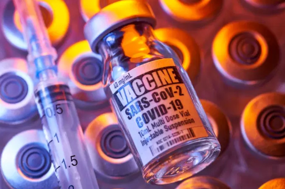 Vacina de Oxford é segura e gerou resposta imune contra covid-19